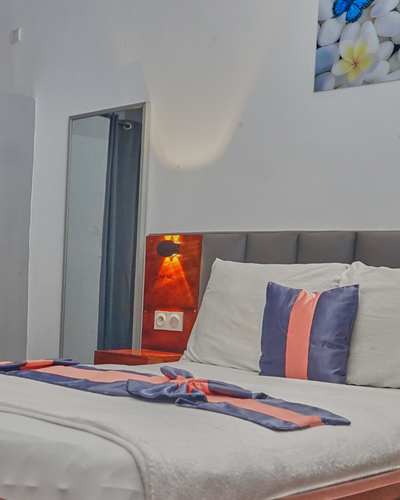 Chambre Standard – Hôtel Pyramide Douala